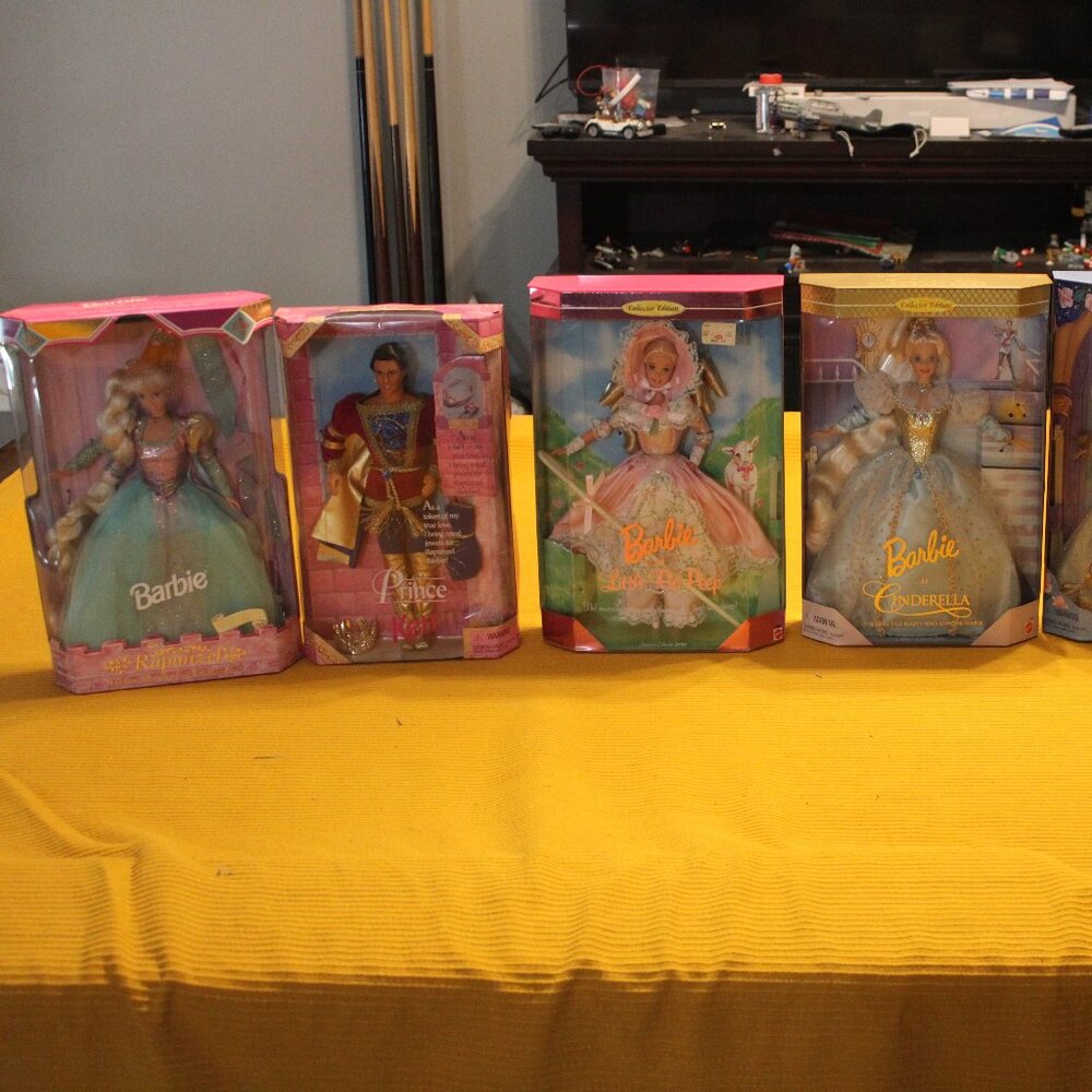 🎁 Vintage Barbie Mystery Box – 1 NIB Doll from 1989–2013 🎀 - Picture 12 of 16
